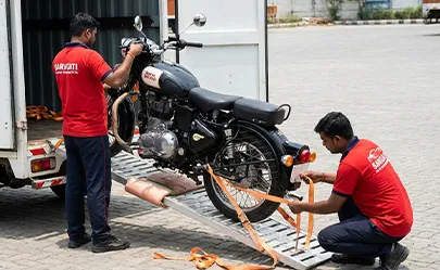 Safe bike unloading with trained handling staff
